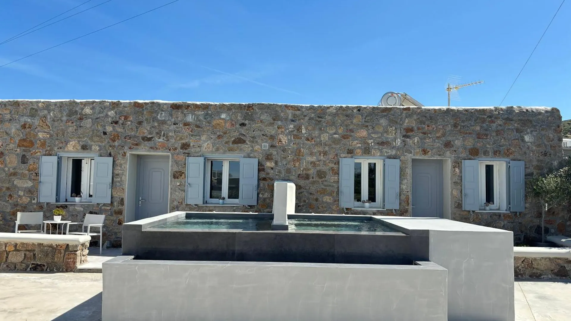 Ξενοδοχείο με διαμερίσματα Sea Wind Villas And Suites Τούρλος